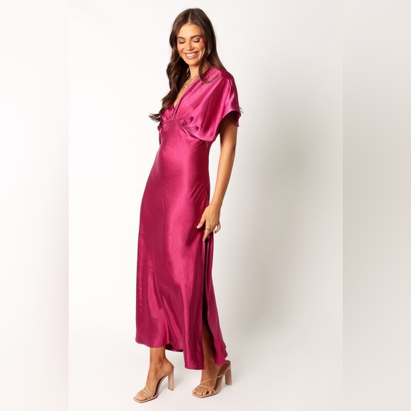 Petal & Pup Ricki Maxi Dress in Magenta-NWT - Picture 3 of 9